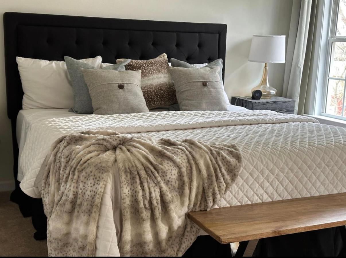Vine City Home - Duplex - 3 Mins From Gwcc & Mercedes- Benz Stadium Атланта Екстериор снимка